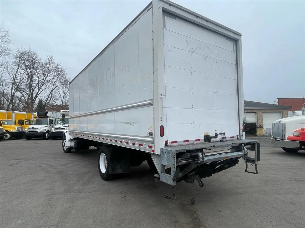 Freightliner M2 106  2019
