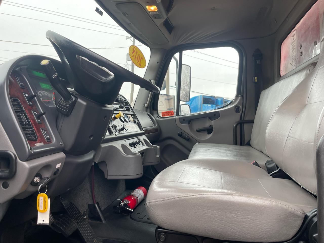 Freightliner M2 106  2018