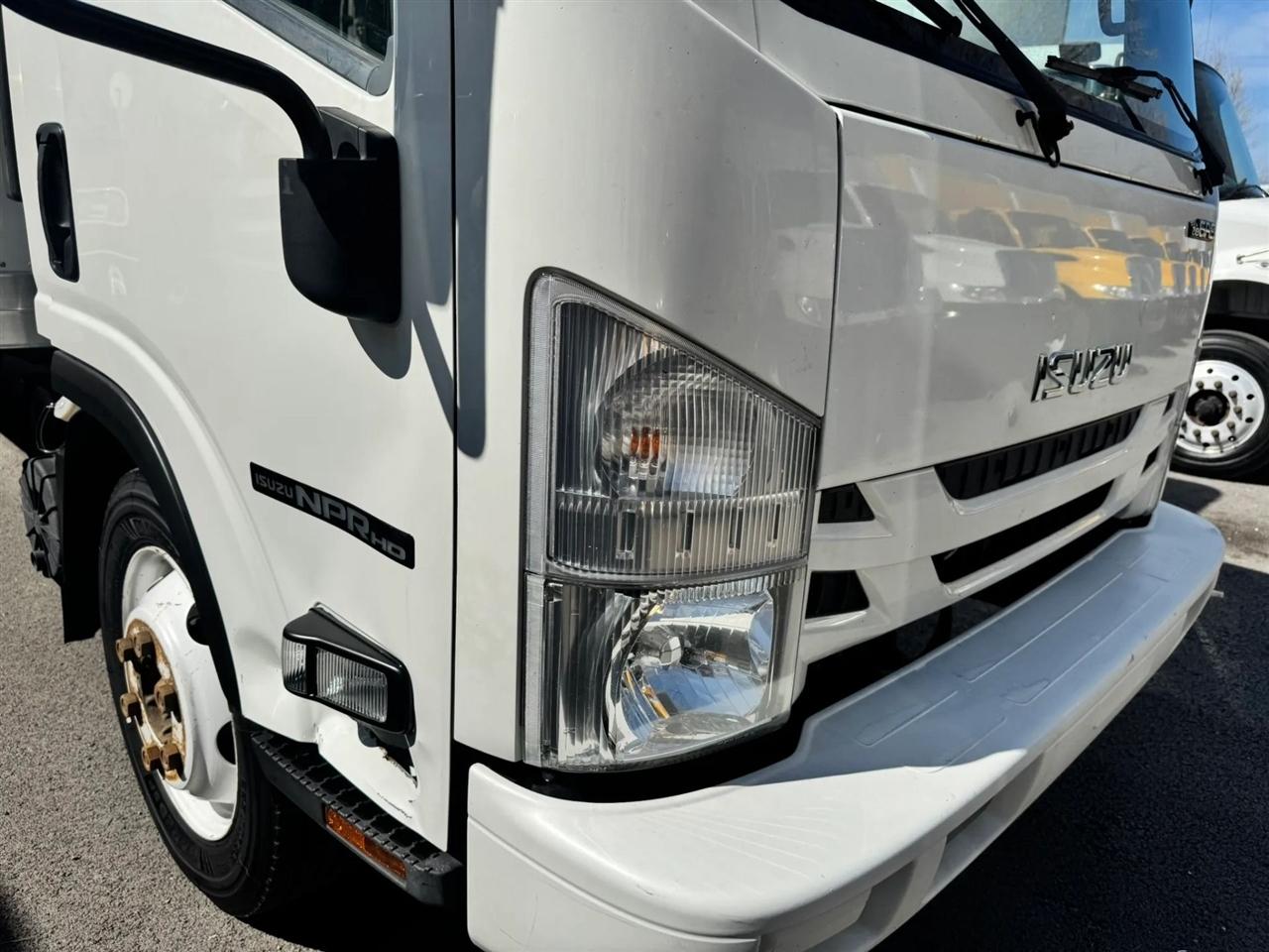 Isuzu NPR HD  2019