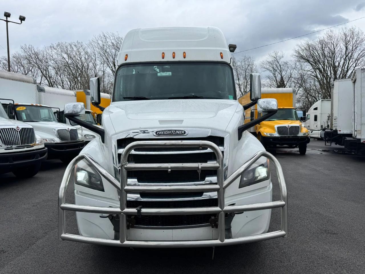 2021 Freightliner Cascadia CDL