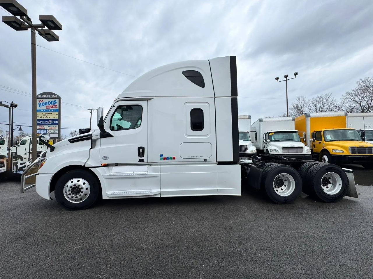 Freightliner Cascadia  2021