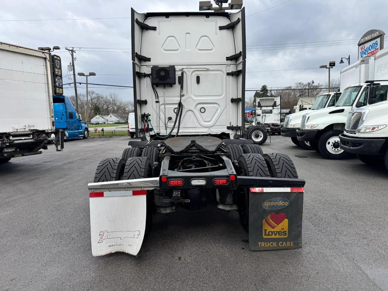 Freightliner Cascadia  2021