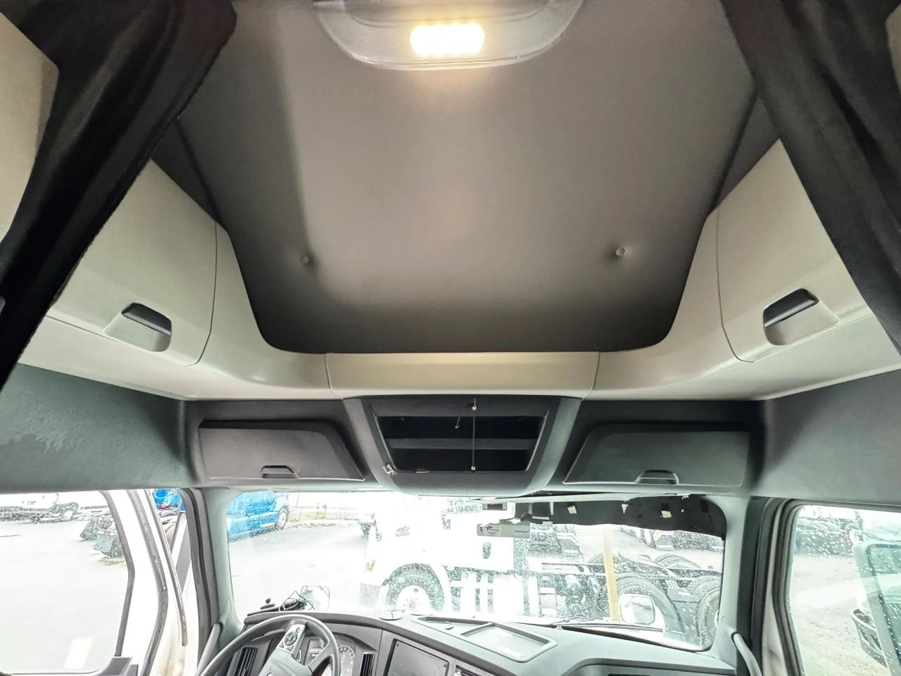 Freightliner Cascadia  2021