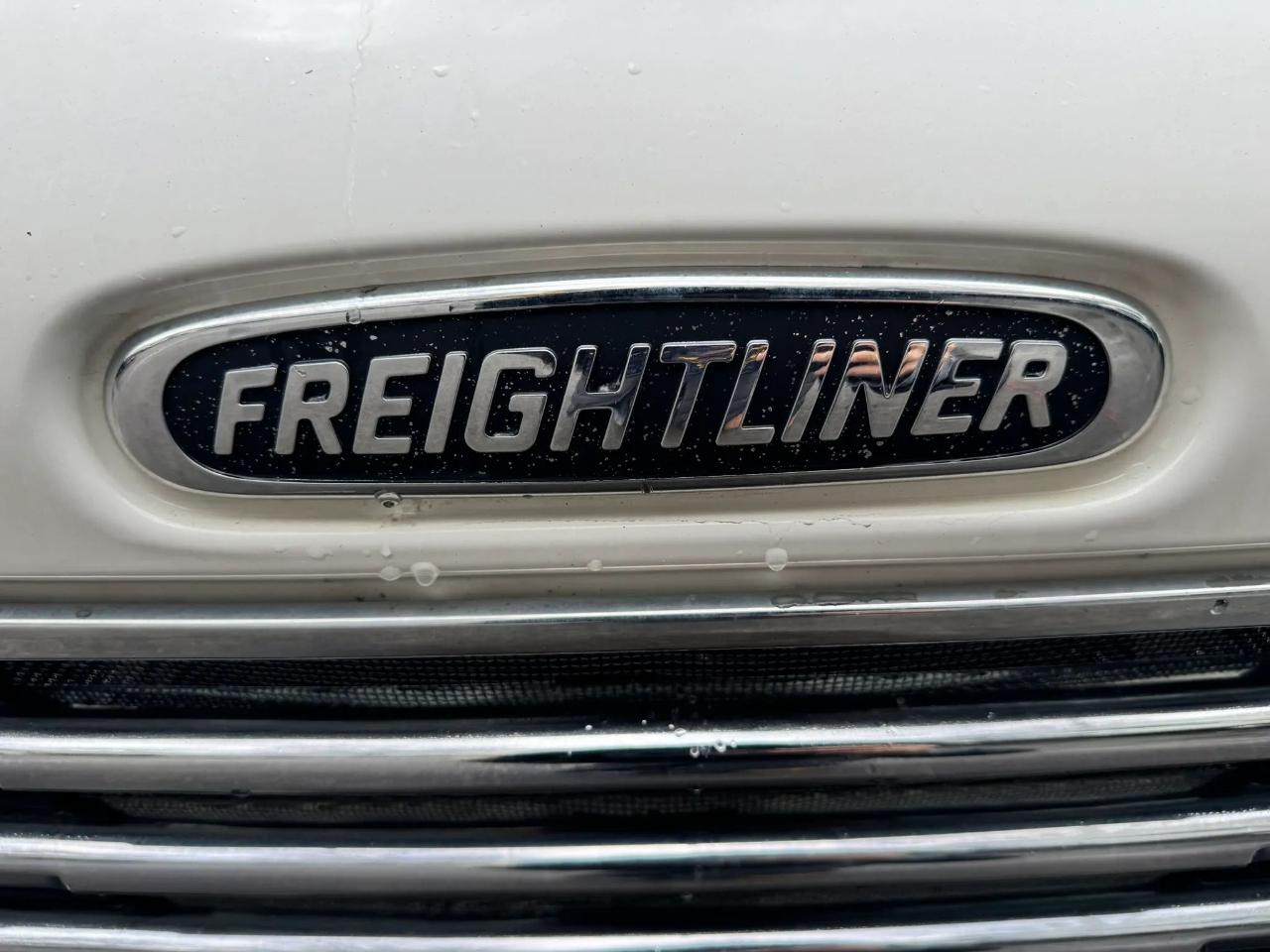 Freightliner Cascadia  2021