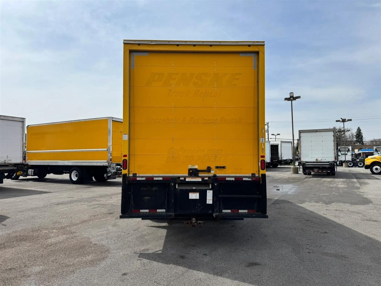 International DuraStar 4300  2019