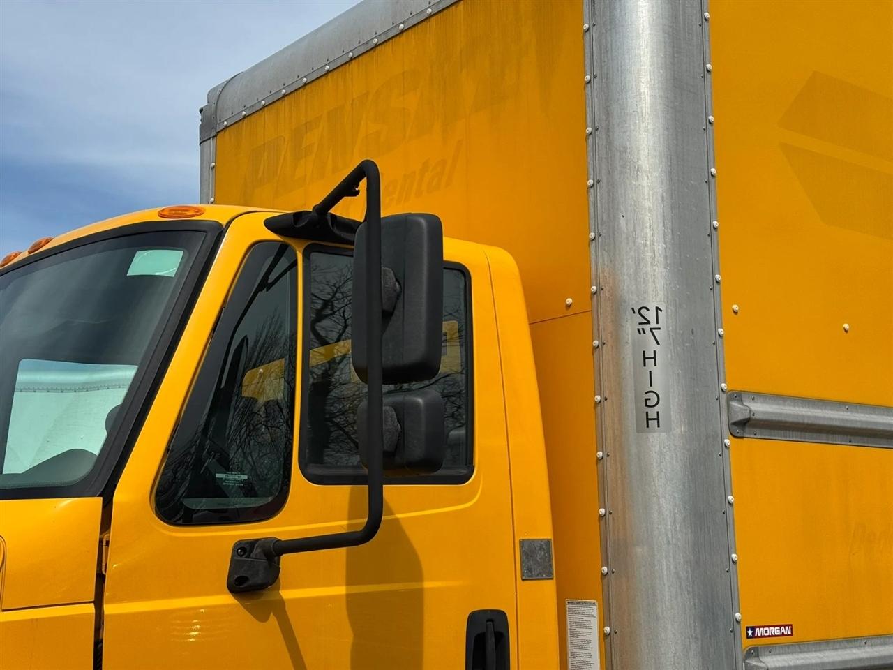 International DuraStar 4300  2019