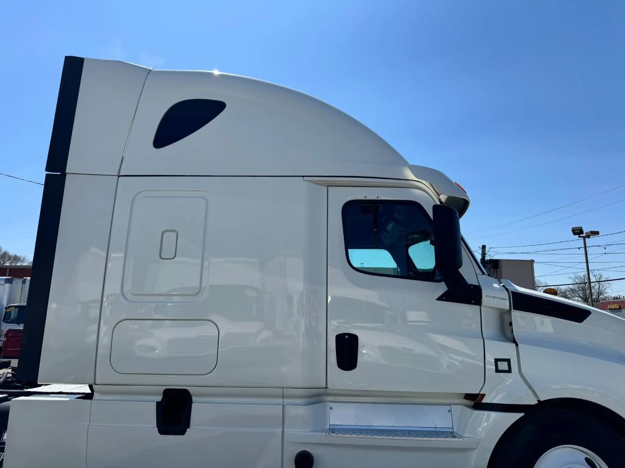 Freightliner Cascadia  2020