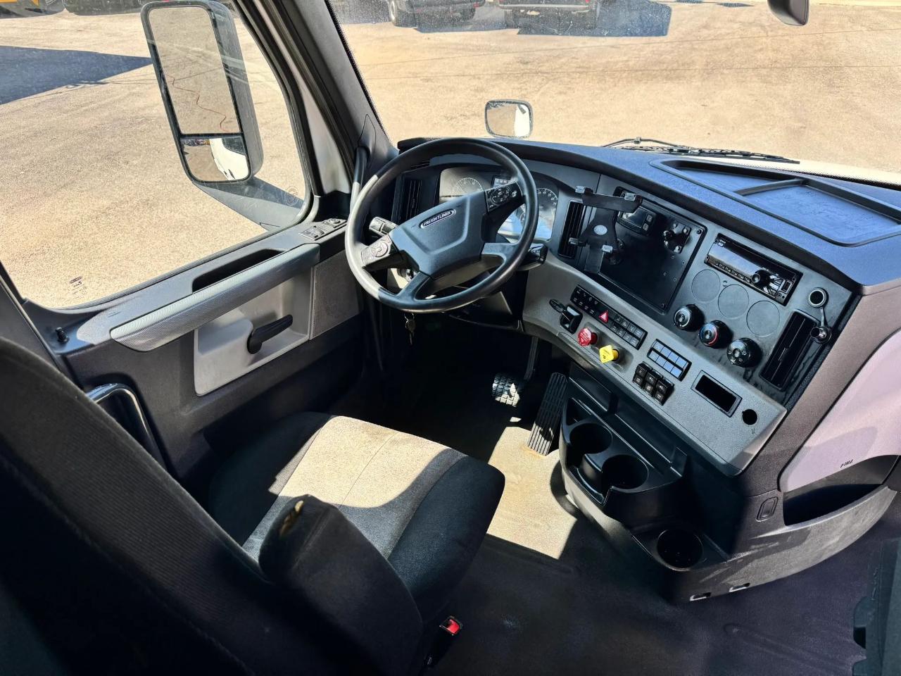 Freightliner Cascadia  2020