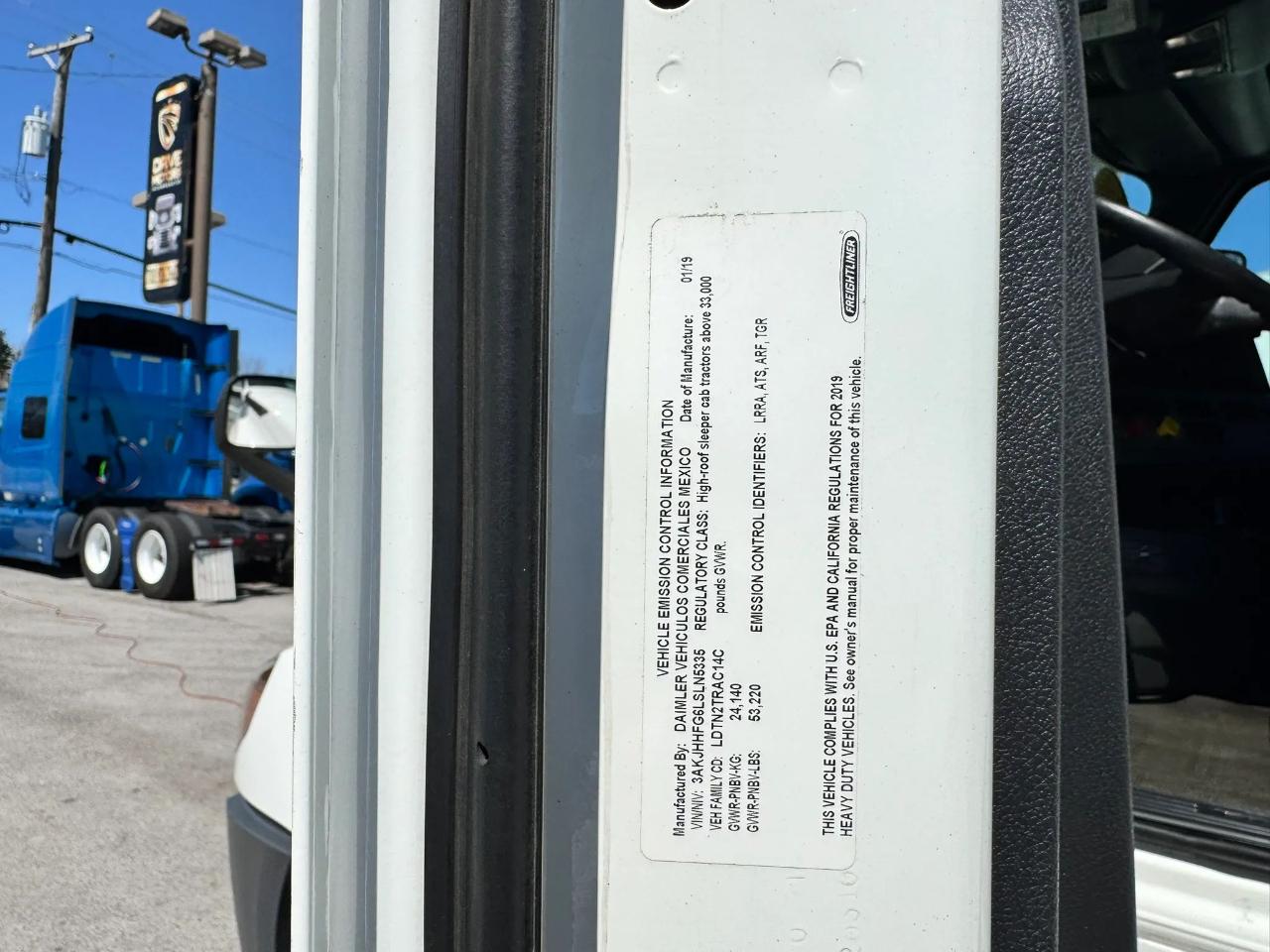 Freightliner Cascadia  2020