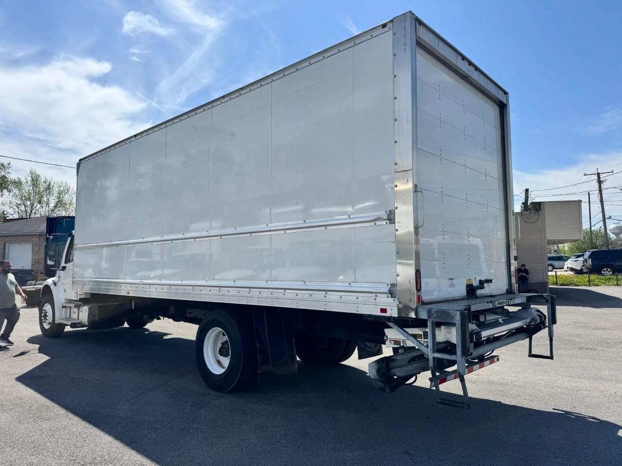 Freightliner M2 106 Medium Duty  2022