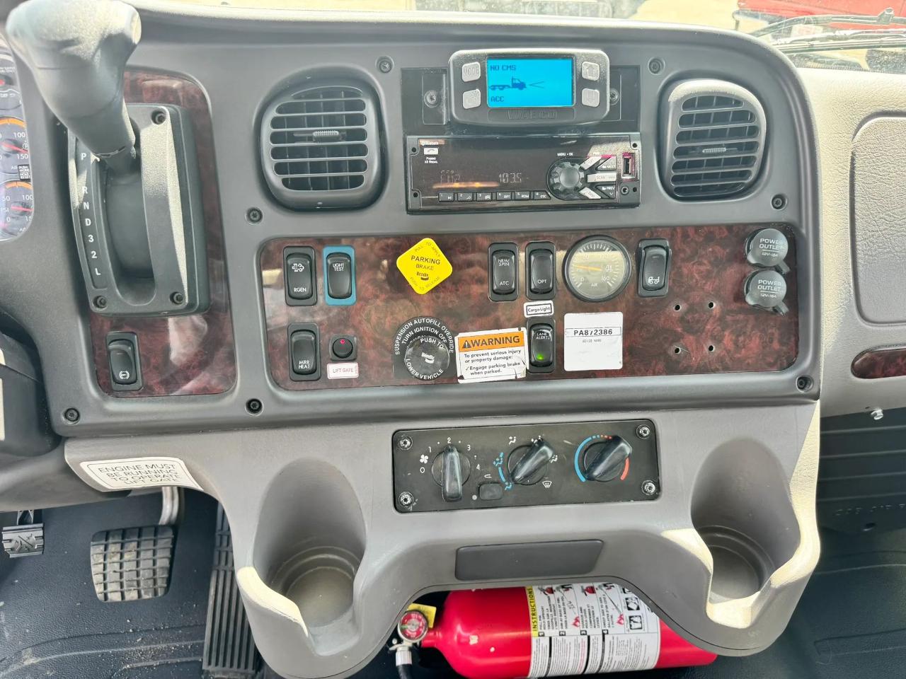 Freightliner M2 106 Medium Duty  2022