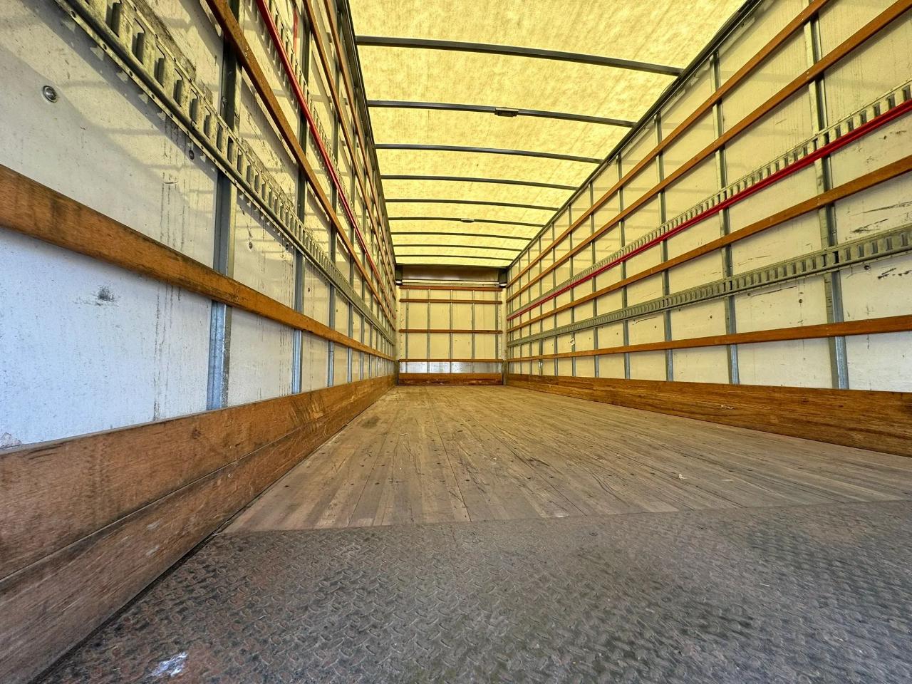 Freightliner M2 106 Medium Duty  2022
