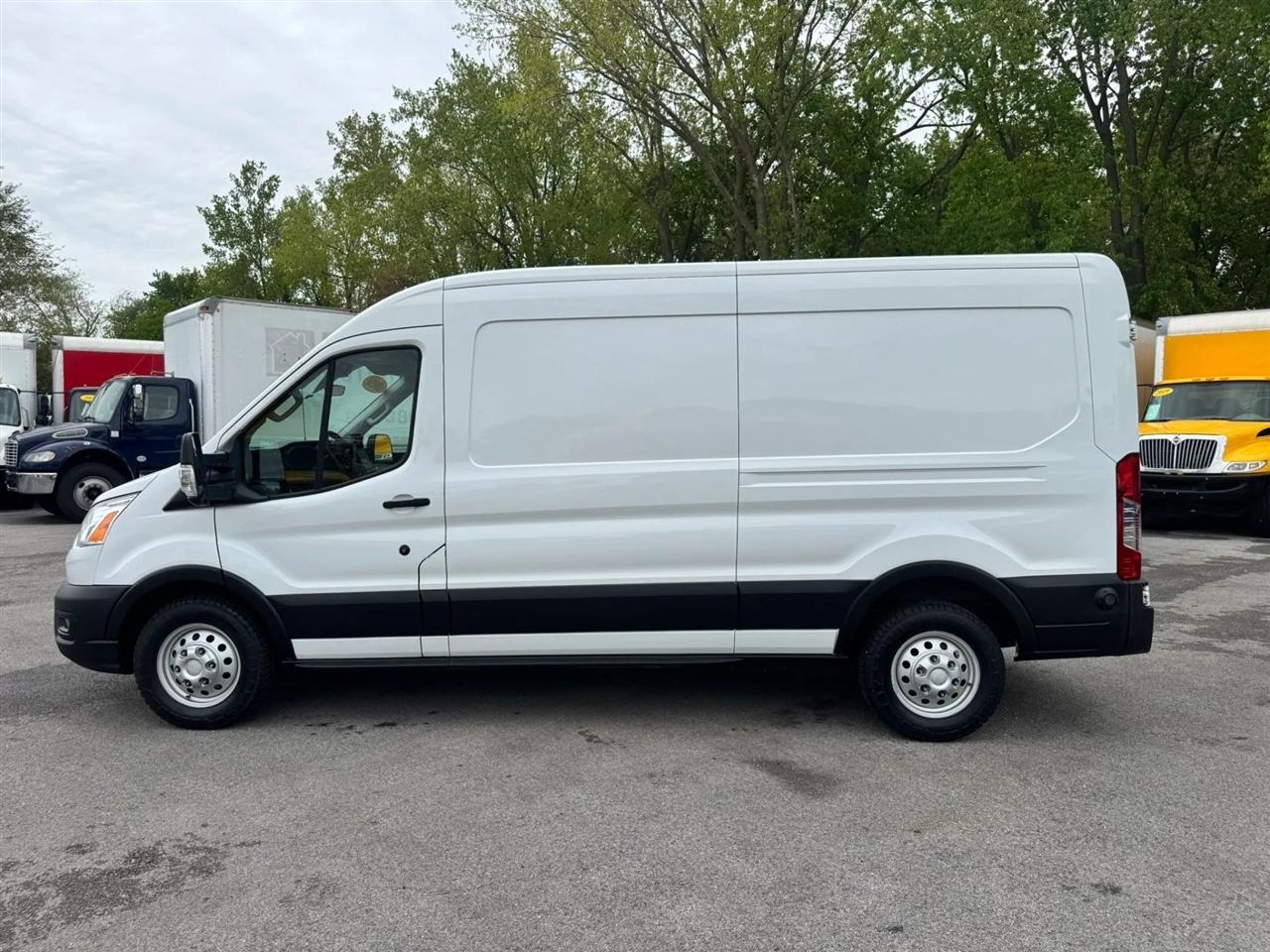 Ford Transit 350 Van Low Roof w/Sliding Pass. 130-in. WB 2020