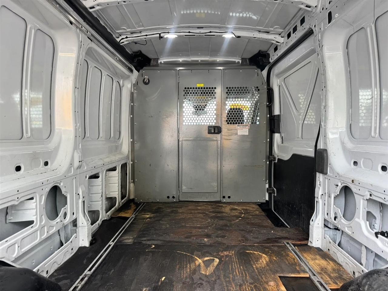 Ford Transit 350 Van Low Roof w/Sliding Pass. 130-in. WB 2020