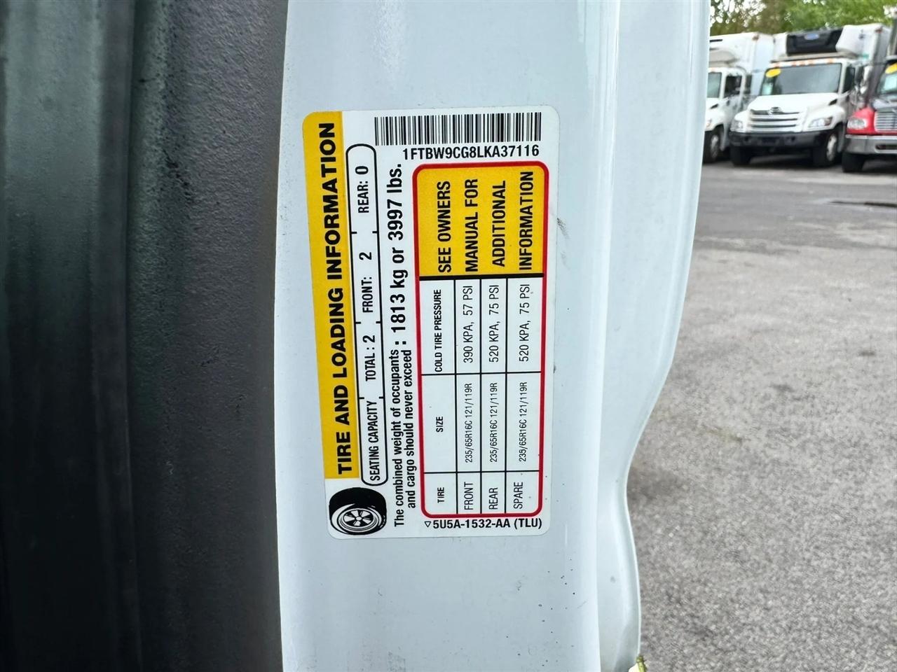 Ford Transit 350 Van Low Roof w/Sliding Pass. 130-in. WB 2020