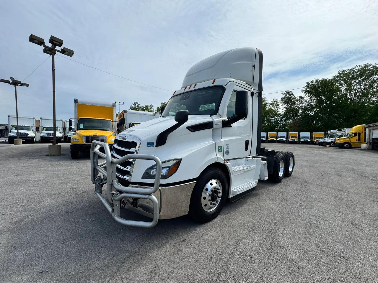 Freightliner Cascadia 116  2021
