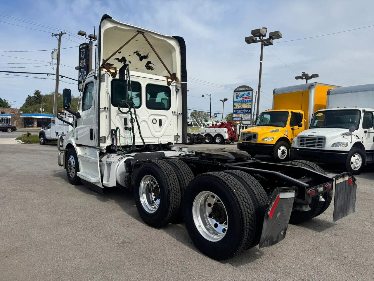 Freightliner Cascadia 116  2021