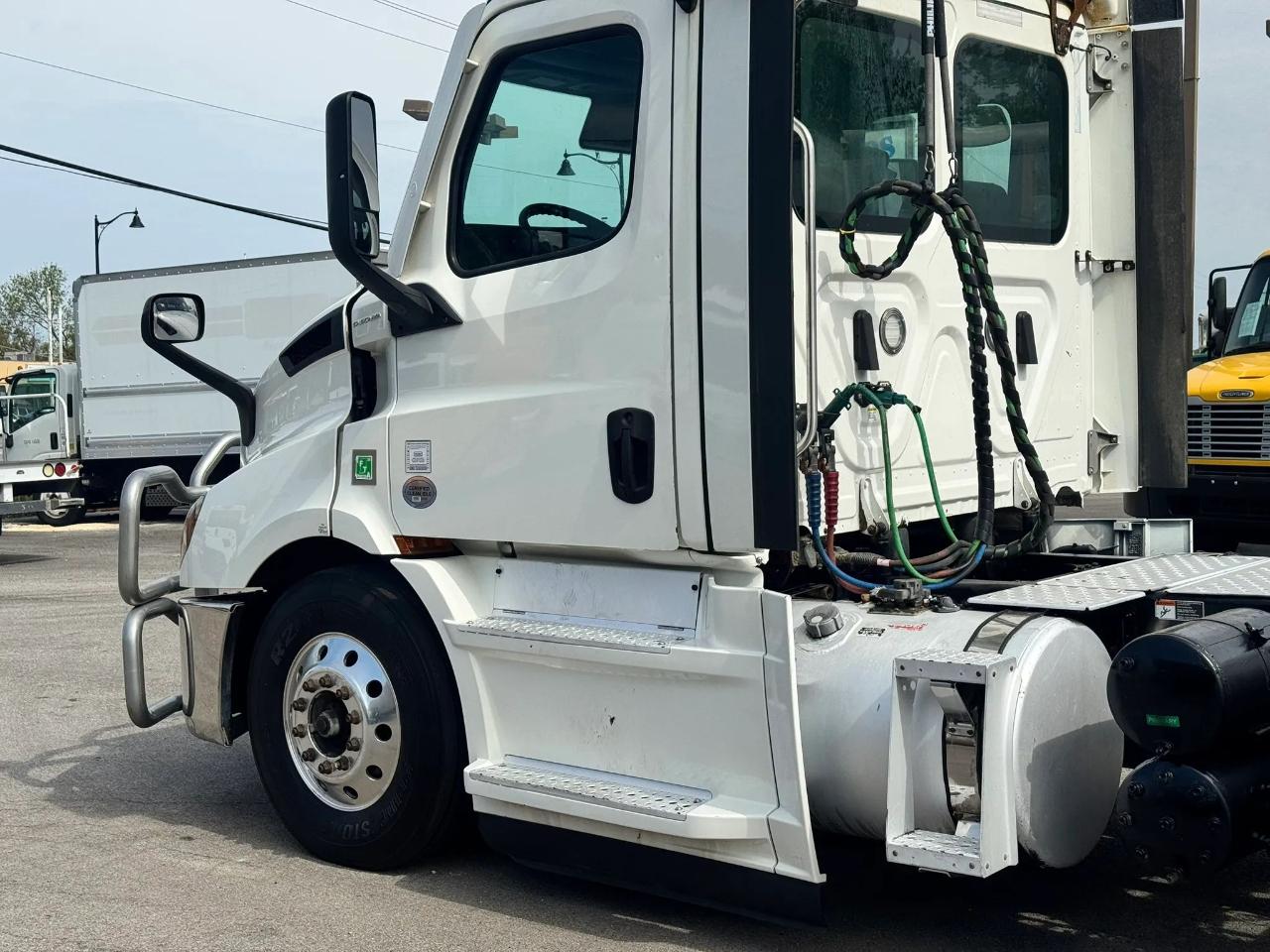 Freightliner Cascadia 116  2021