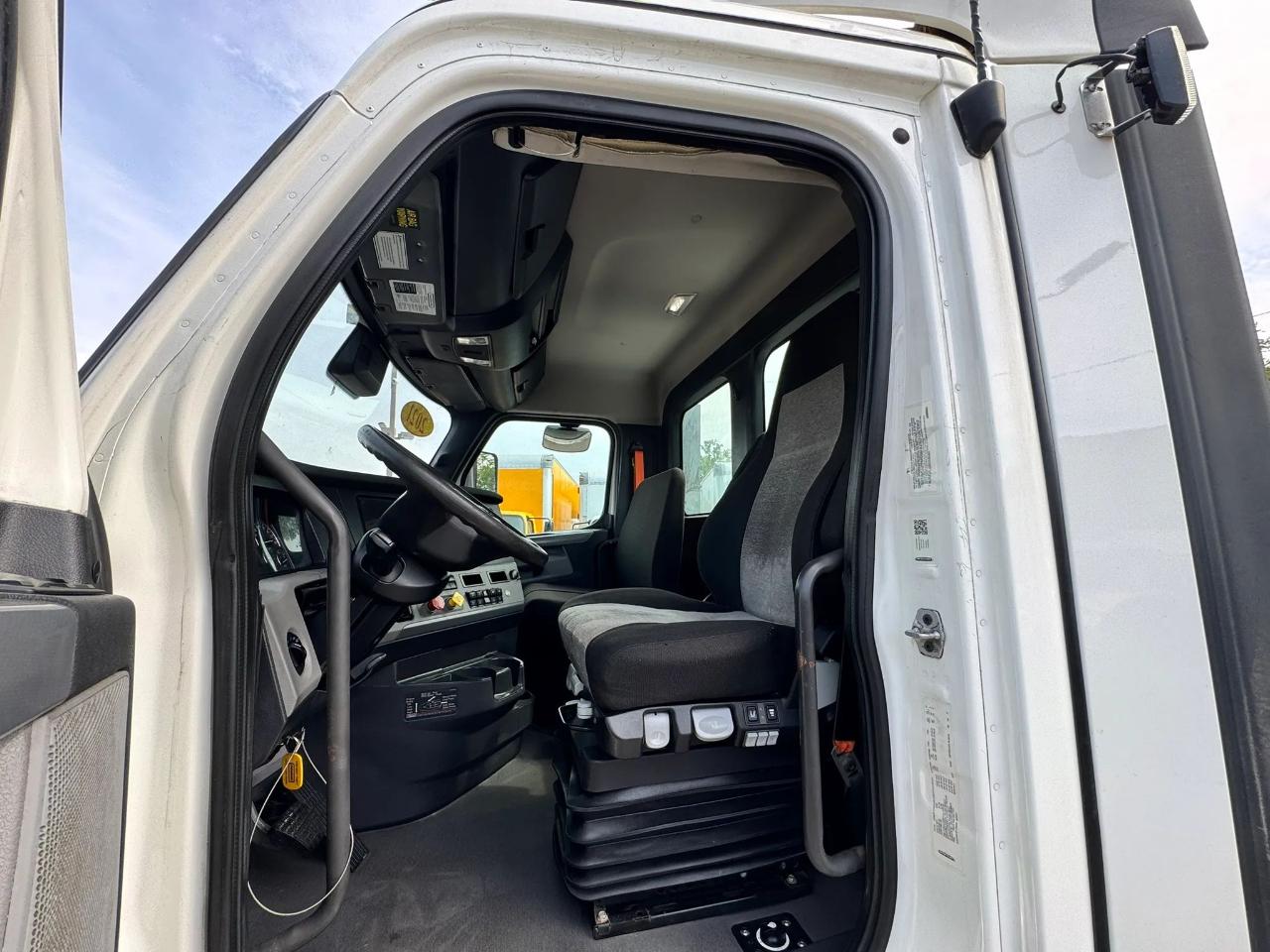 Freightliner Cascadia 116  2021