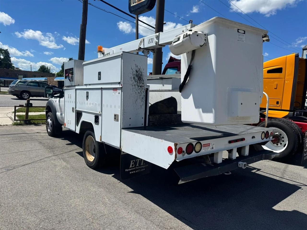 Ford F-450 SD Regular Cab DRW 2WD 2012