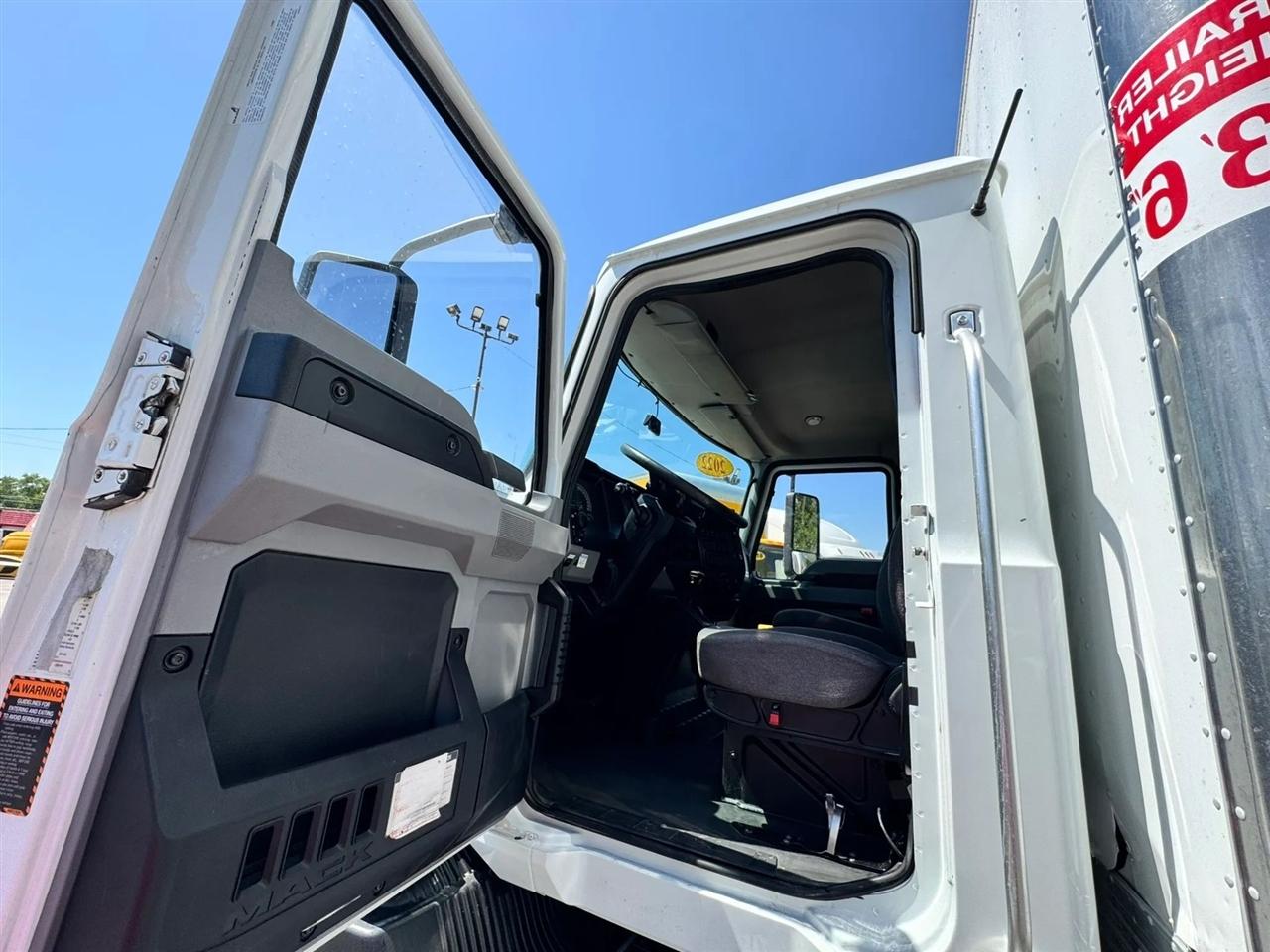 Mack MD  2022