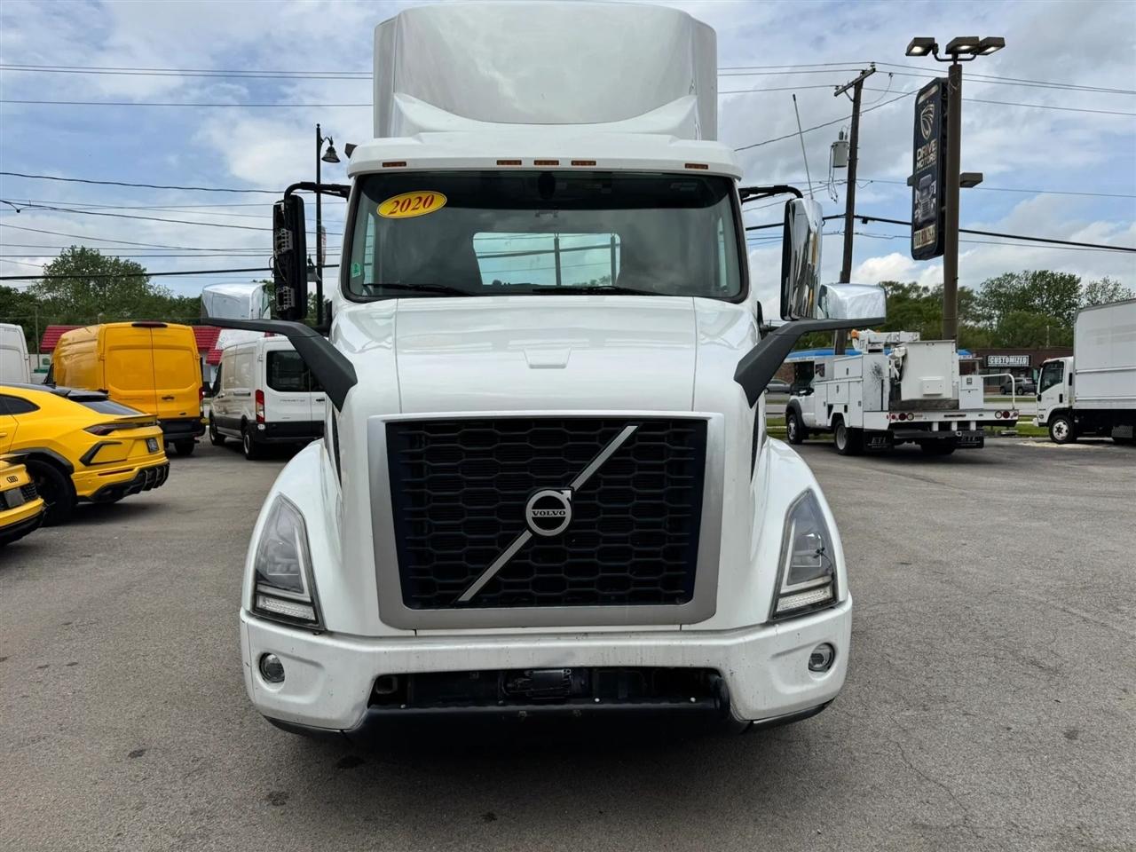 Volvo VNR  2020