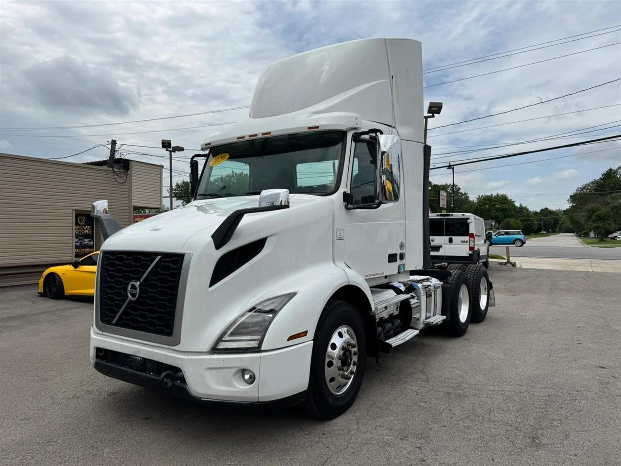 Volvo VNR  2020