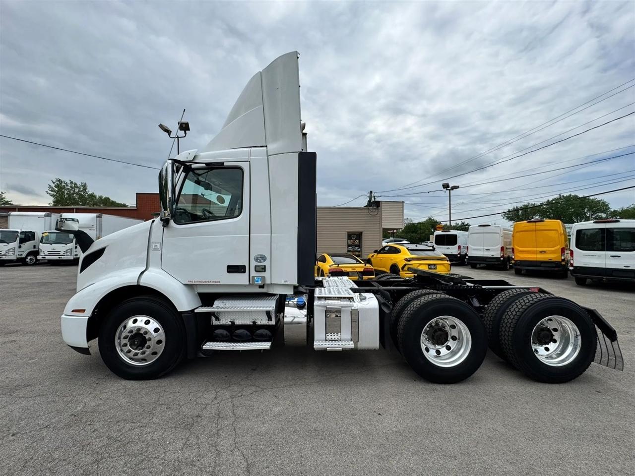 Volvo VNR  2020