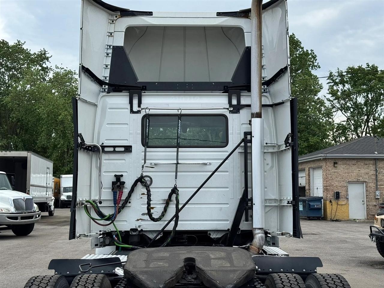 Volvo VNR  2020