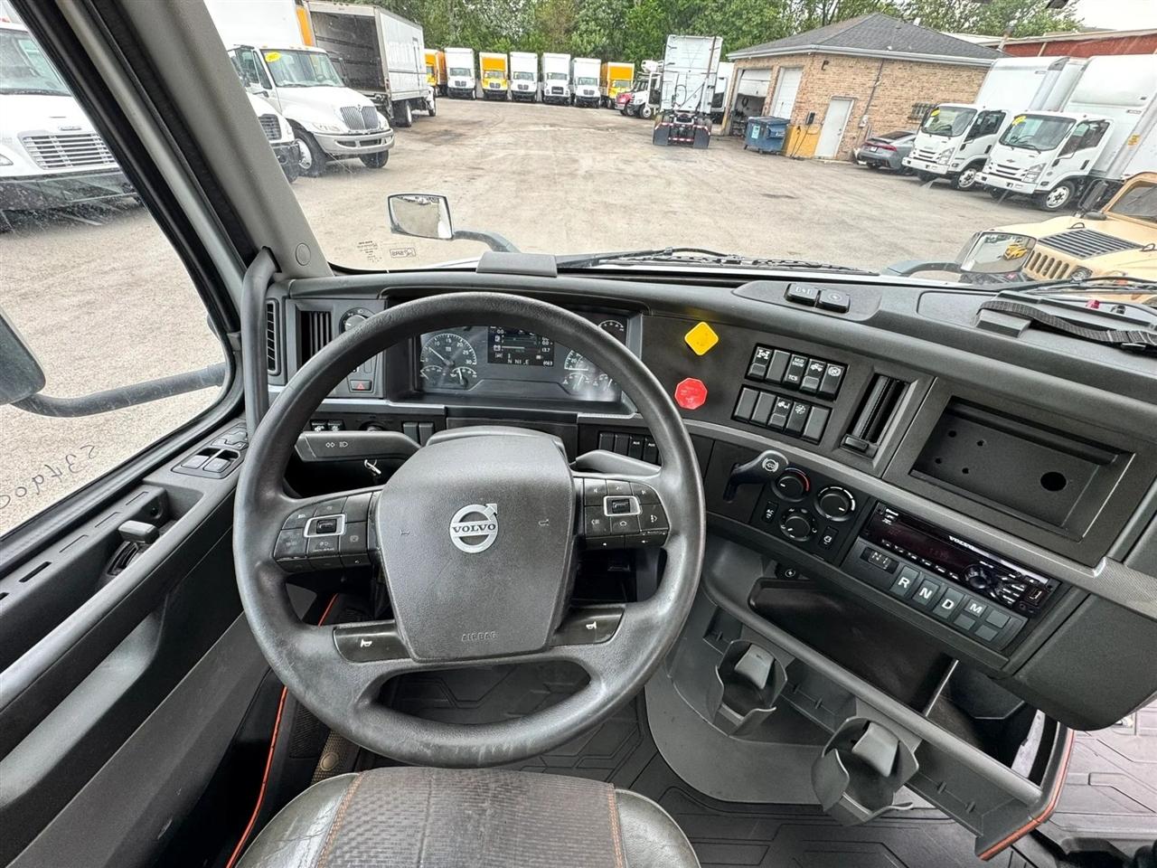 Volvo VNR  2020