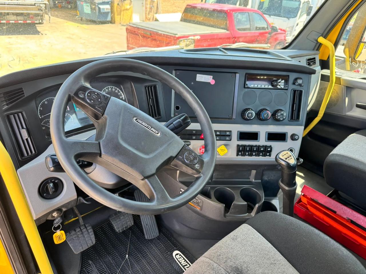 Freightliner New Cascadia 126  2020