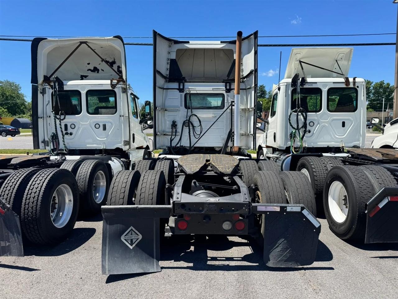 Volvo VNL  2020