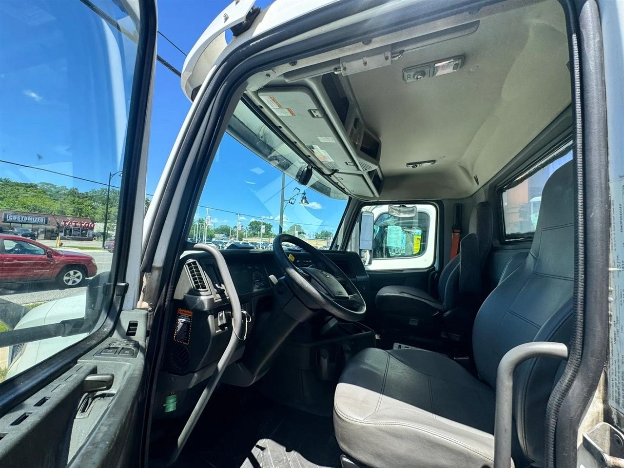 Volvo VNL  2020
