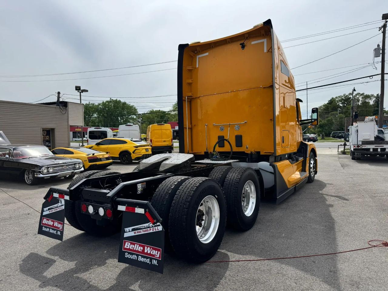 Kenworth 310  2023
