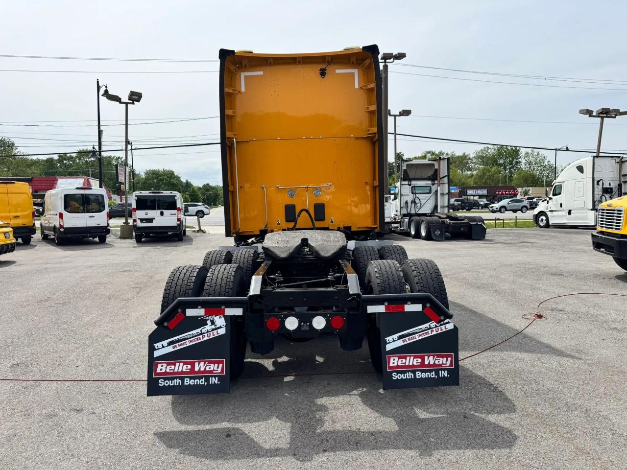 Kenworth 310  2023