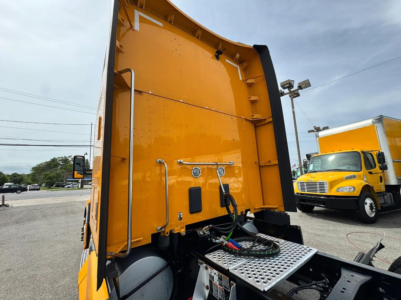 Kenworth 310  2023