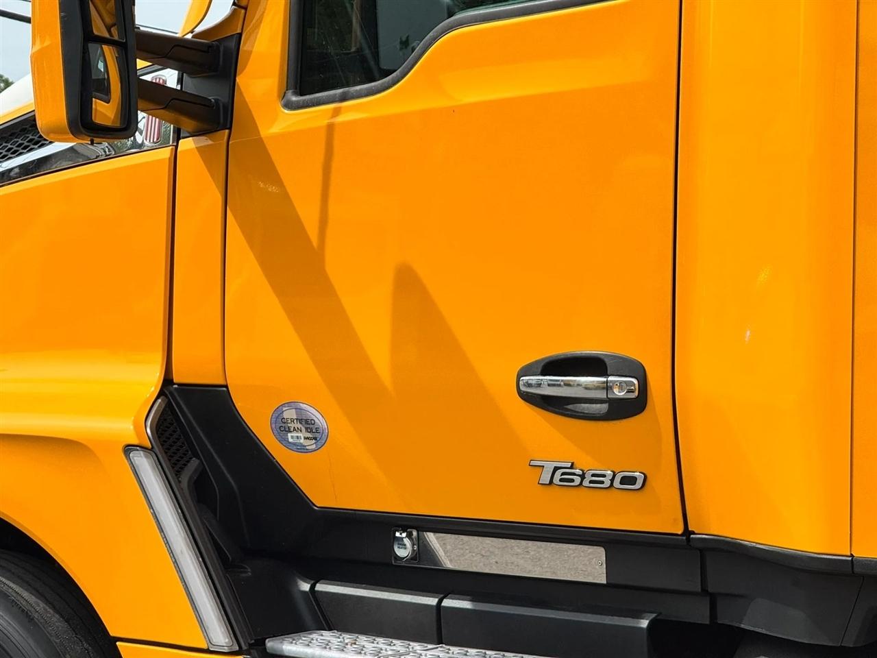 Kenworth 310  2023