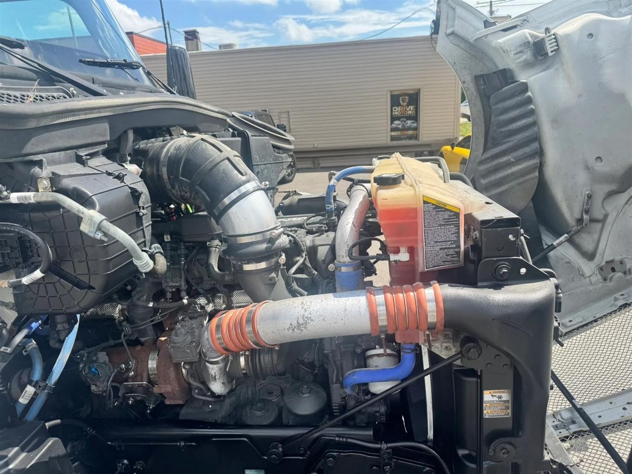 Kenworth 310  2022