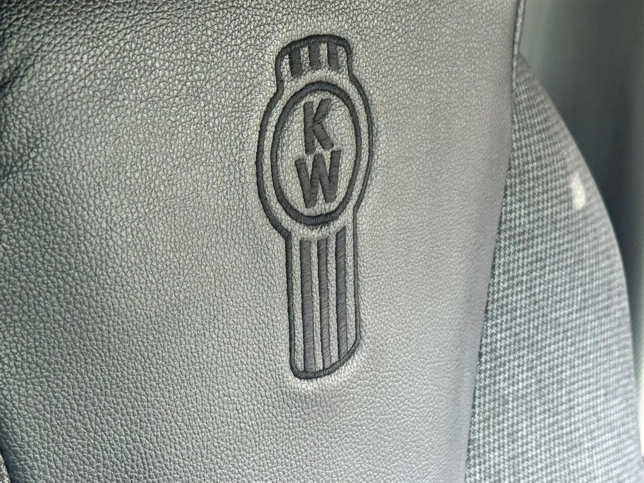 Kenworth 310  2022
