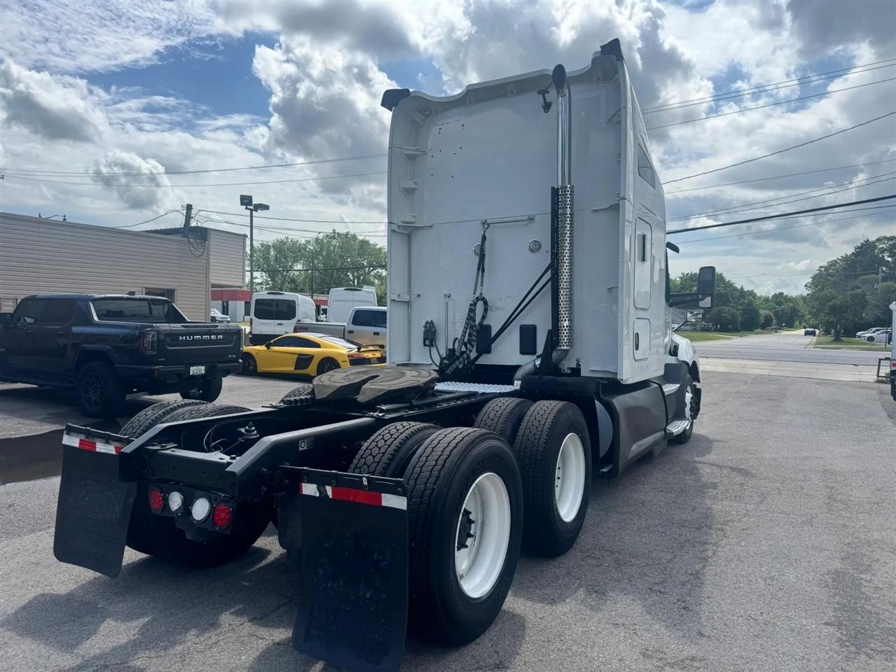Kenworth 310  2022