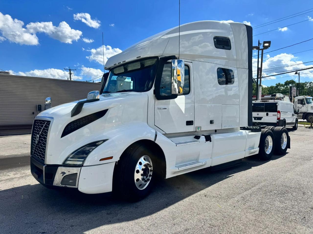 Volvo VNL  2020