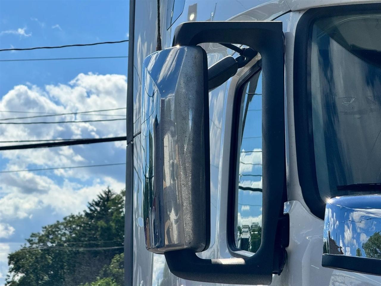 Volvo VNL  2020