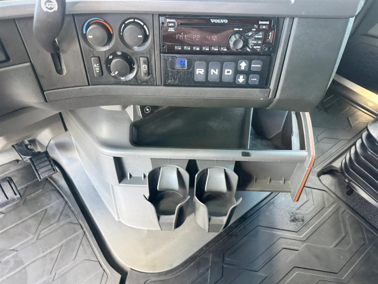 Volvo VNL  2020
