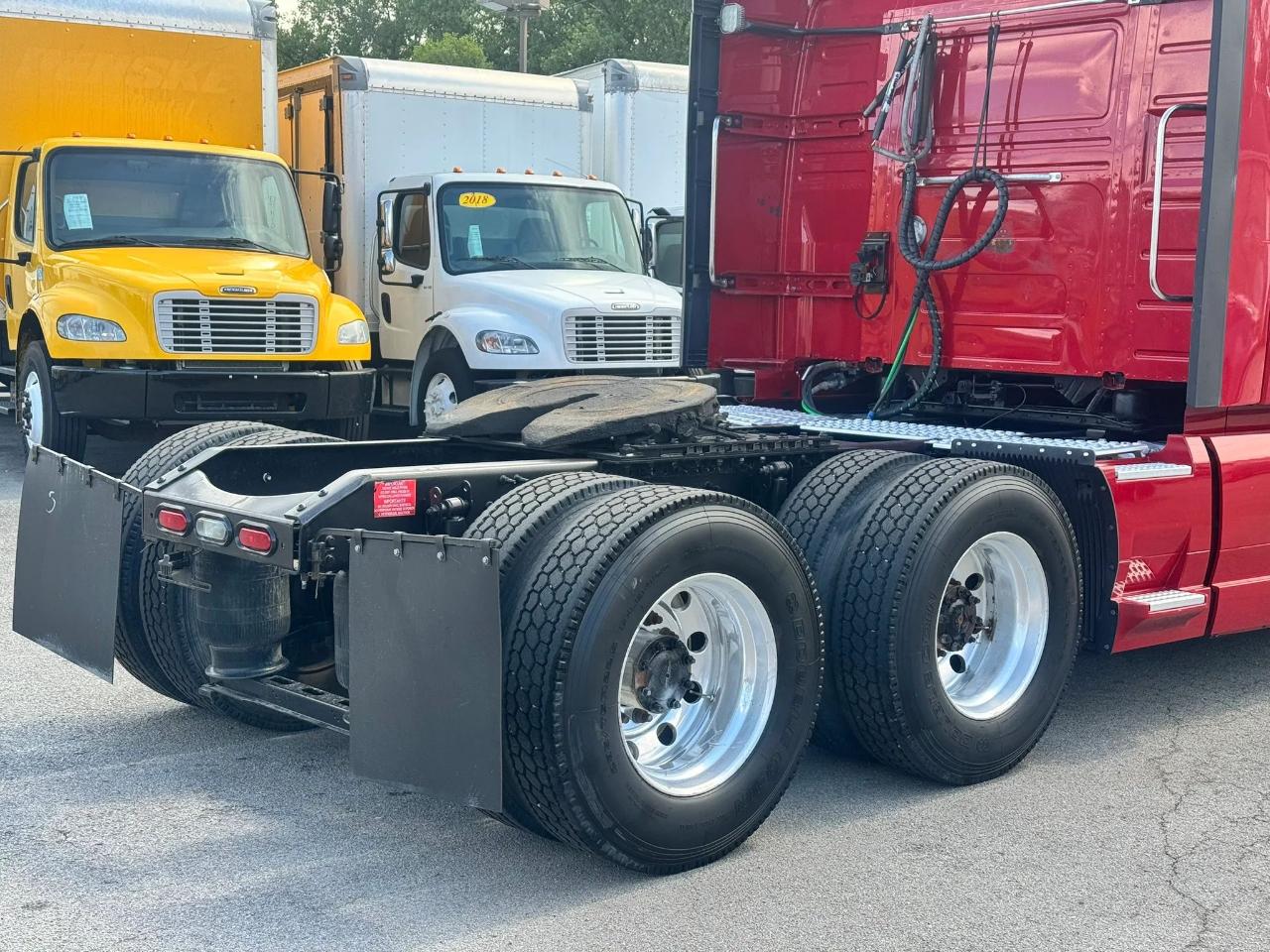 Volvo VNL  2020