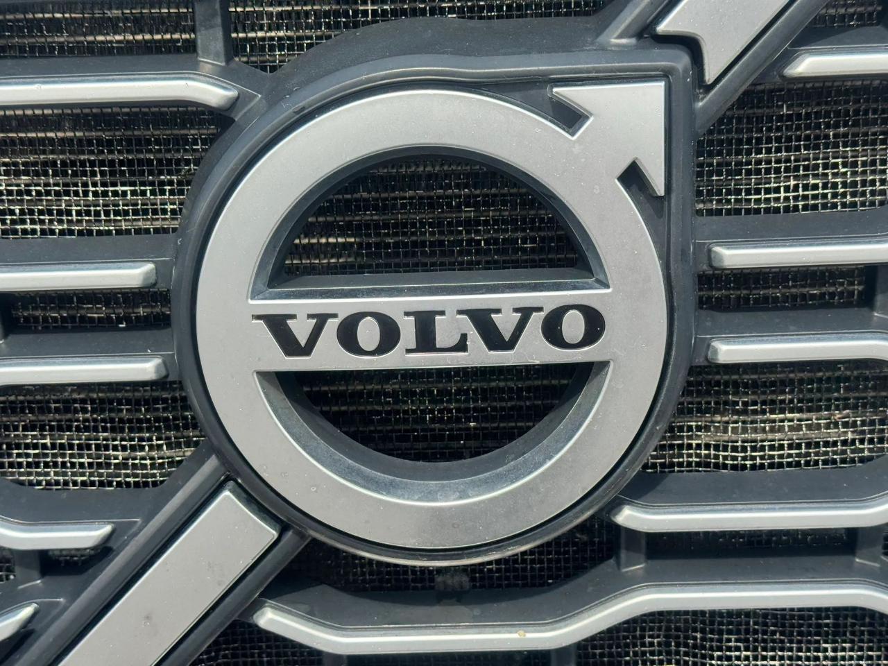 Volvo VNL  2020
