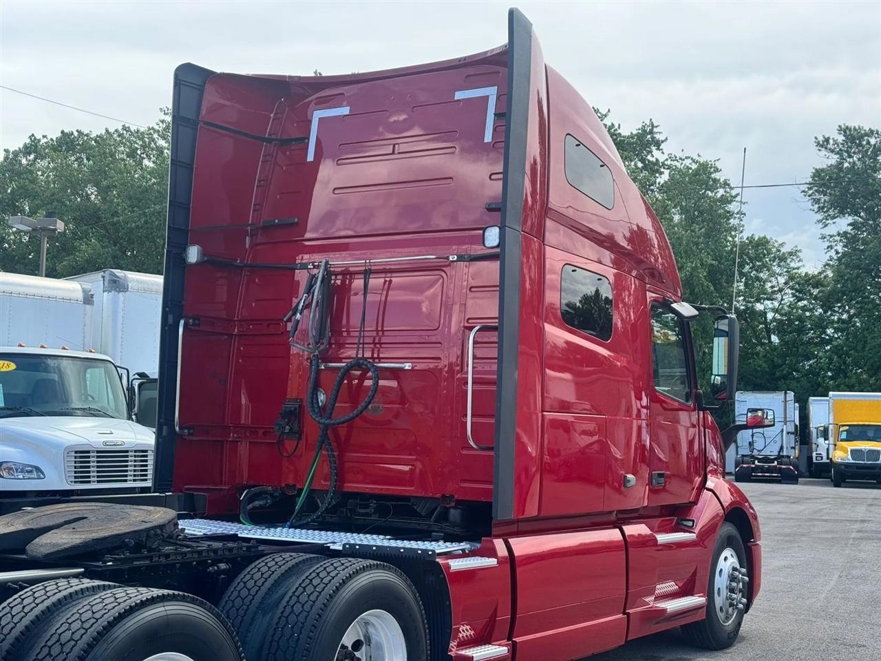Volvo VNL  2020