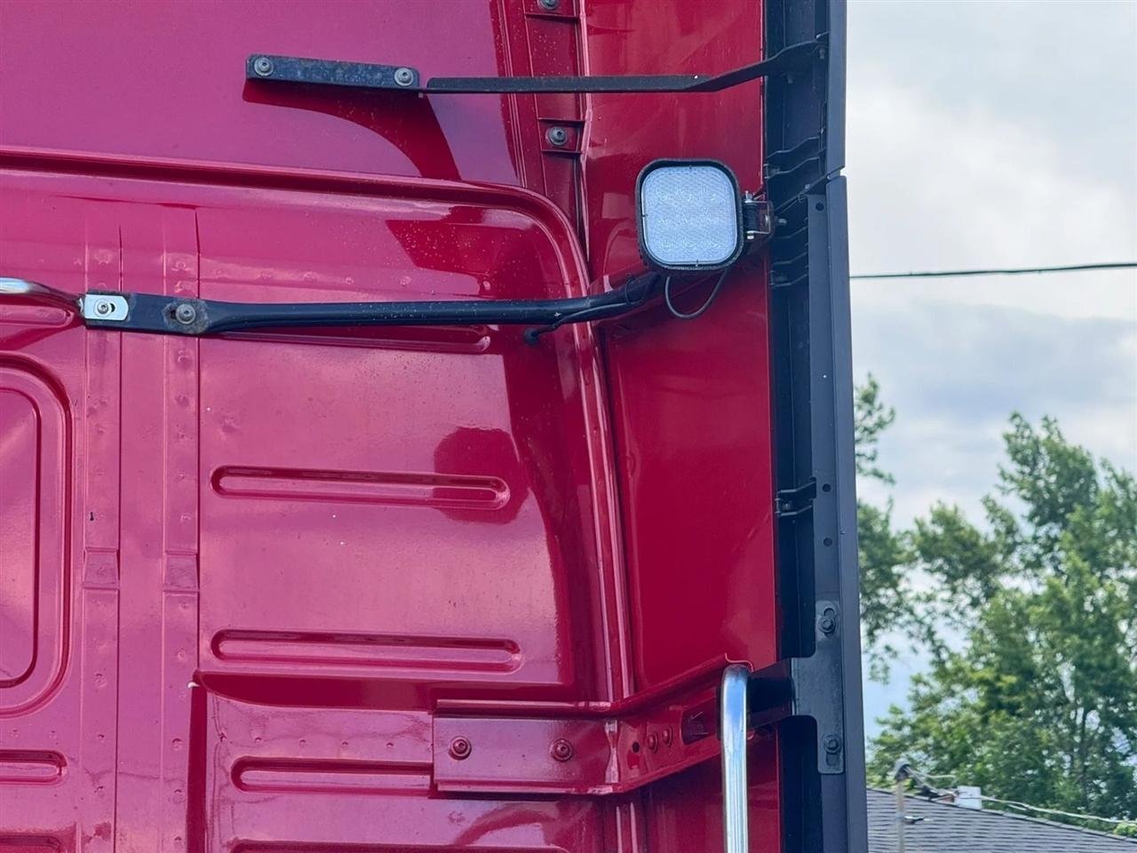 Volvo VNL  2020
