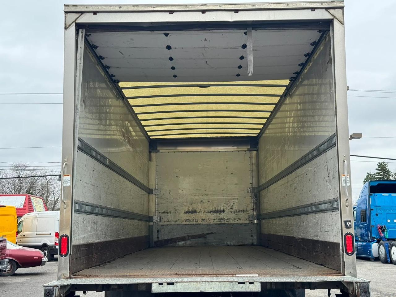Freightliner M2 106 Medium Duty  2018