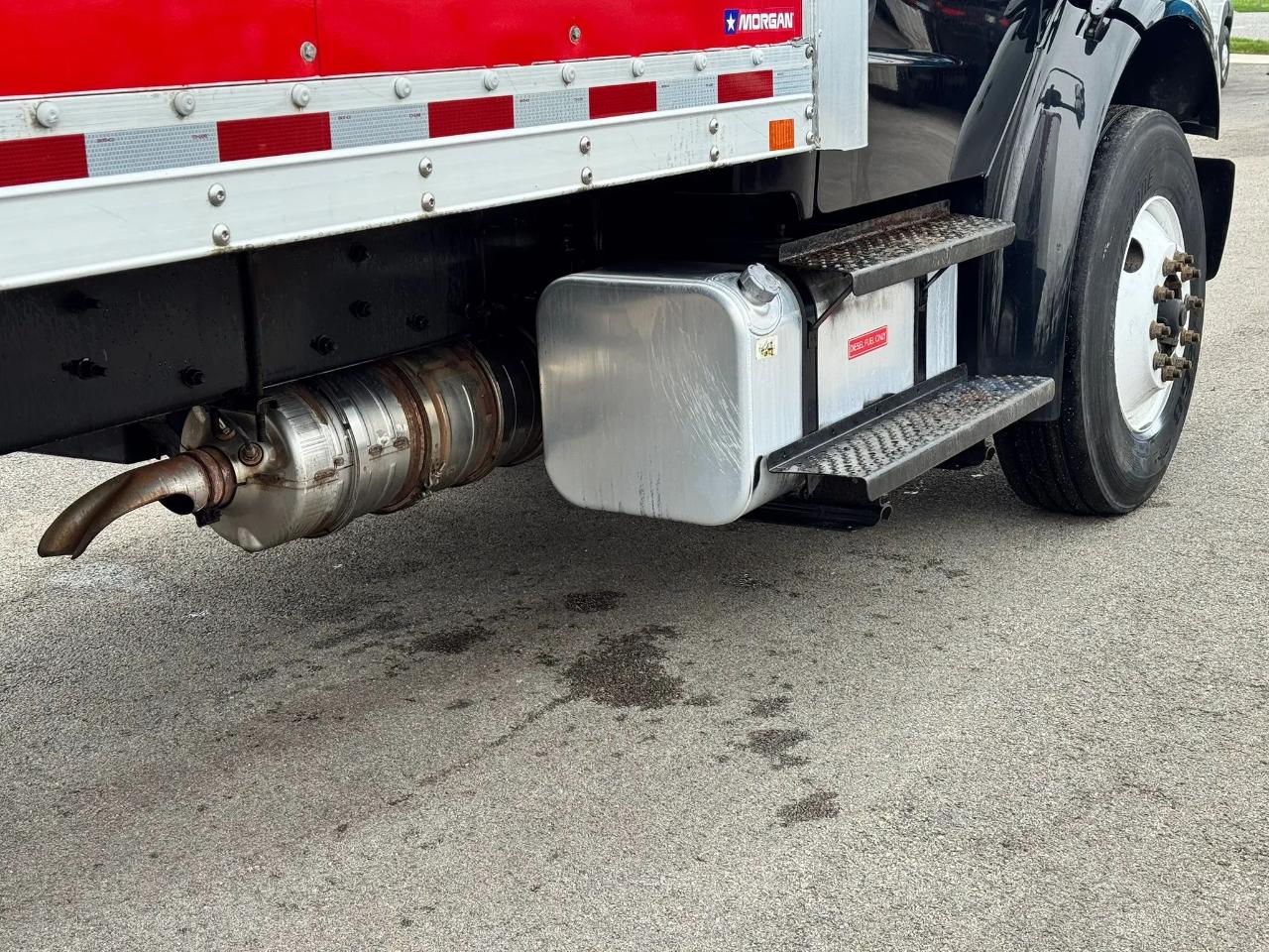 Freightliner M2 106 Medium Duty  2018