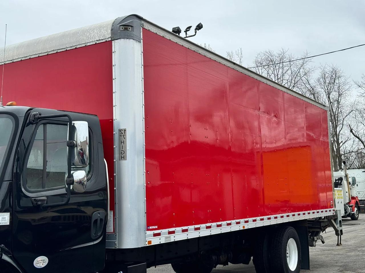 Freightliner M2 106 Medium Duty  2018